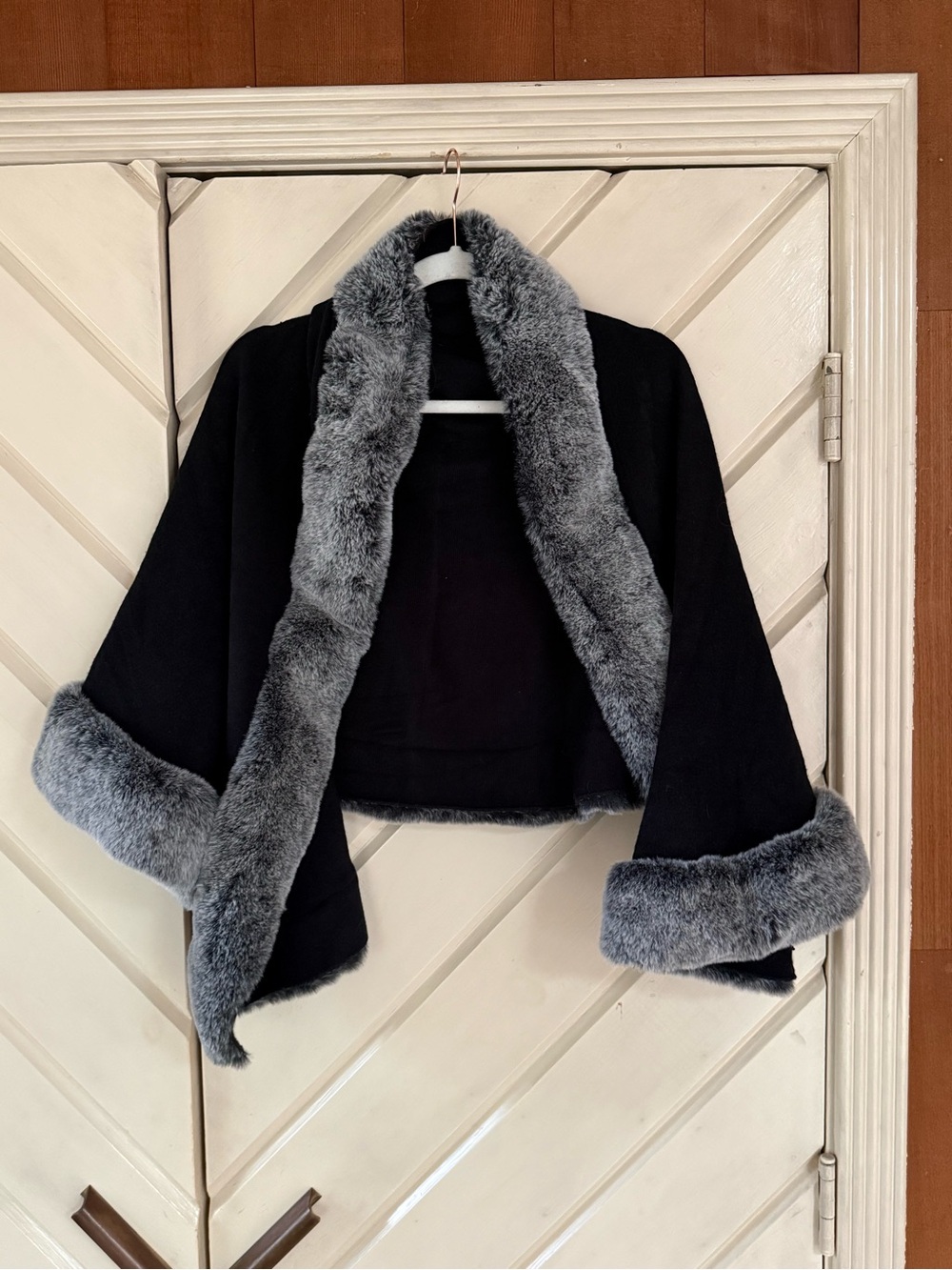 Black Faux Fur-Trim Cropped Jacket